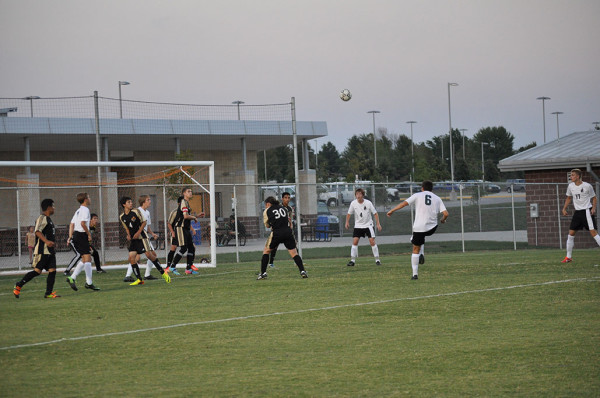 Boys+soccer+maintains+a+winning+record