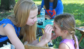 Lauren Browning manages nonprofit face painting organization