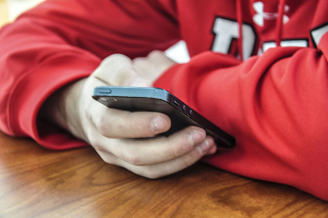 students have the opportunity to vote through their phones