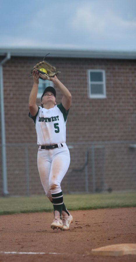 VarsitySoftballBVHS_03292022_Palmieri_0186