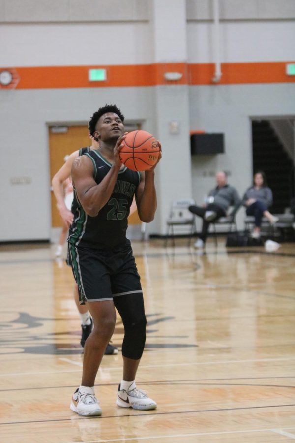 Senior Micah Piggott