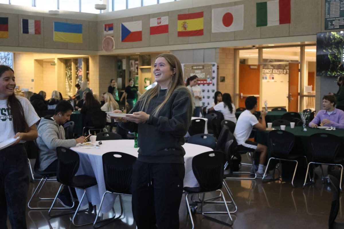 SeniorBreakfast_12042025_LaCroix_0106