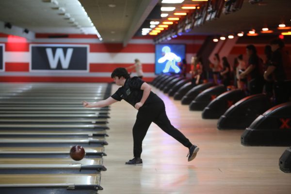 Freshman places third at State bowling competition